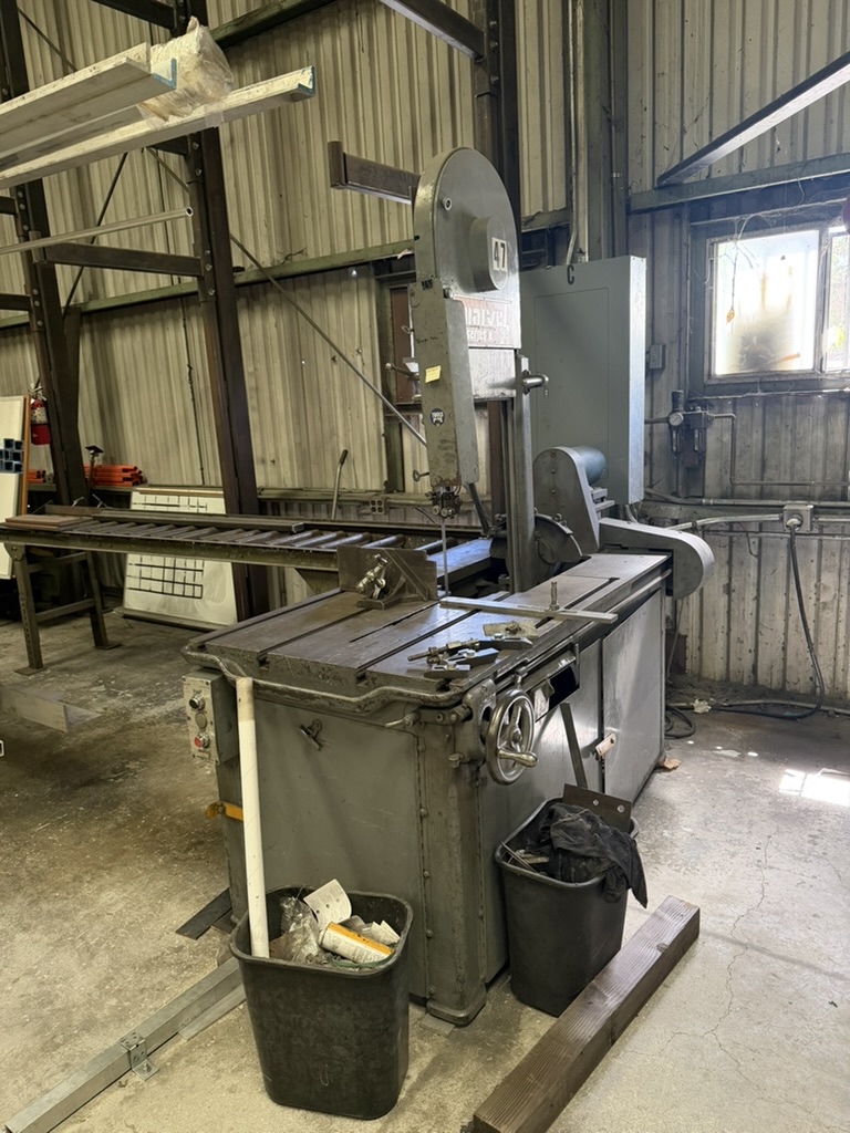 Angled view of the Marvel Series 8 band saw
